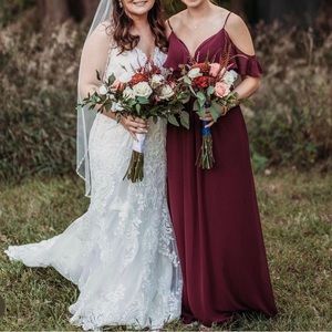 Maroon bridesmaid/formal dress worn once. Size 6, 5’3 for reference.